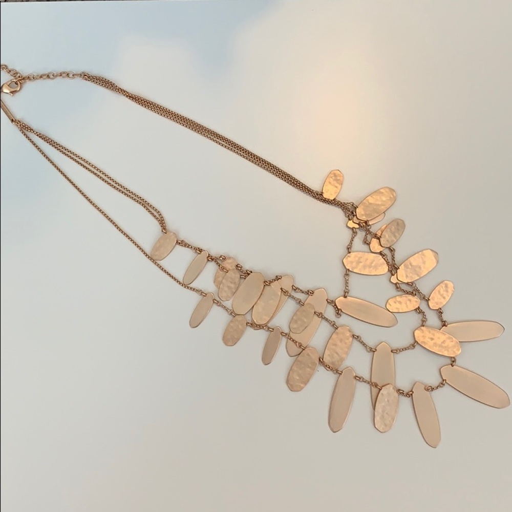 Kendra Scott statement necklace in Rose gold